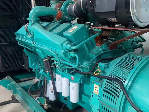 旅顺口更换100kW柴油发电机组机油时，需要注意哪些事项？